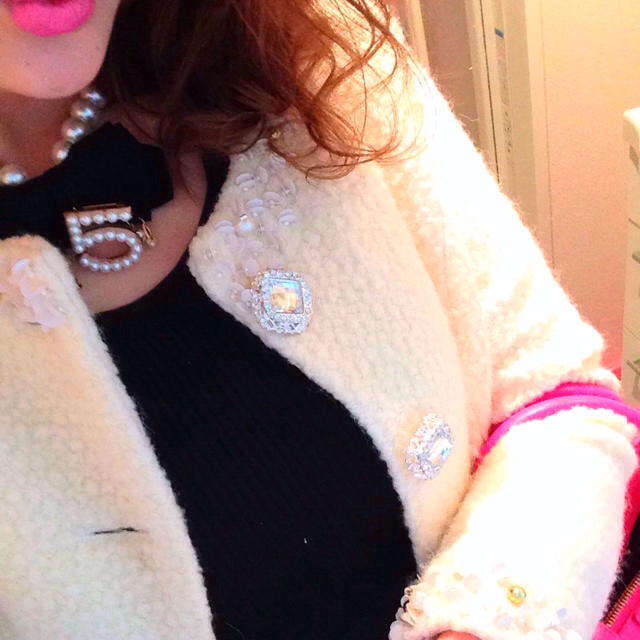 白のオシャレコート¥19800を、、