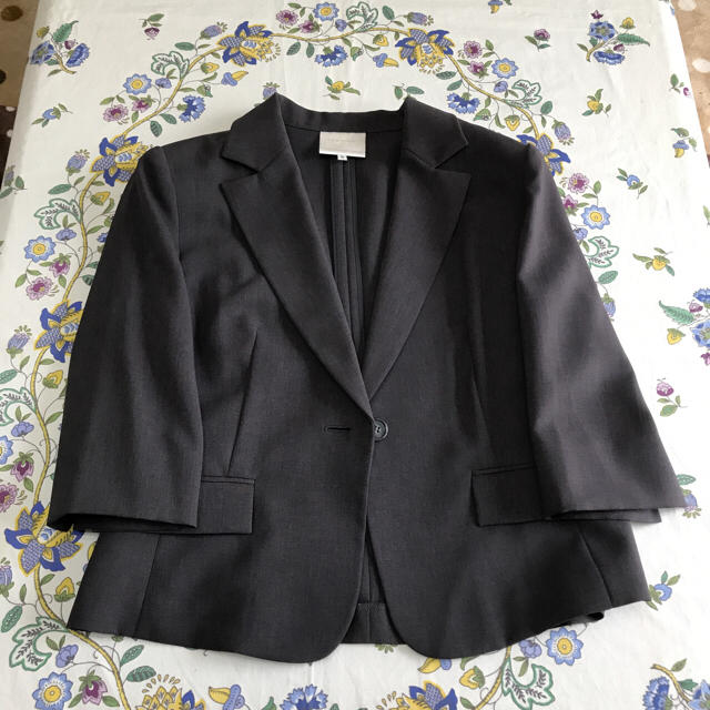レディースグレー 七分袖 ジャケットとスーツセット 15号 レディースのフォーマル/ドレス(スーツ)の商品写真