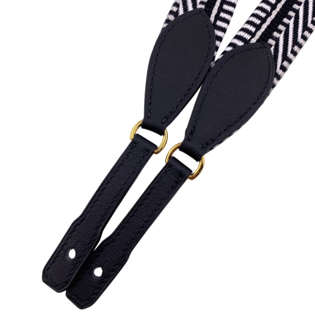 HERMES(エルメス)のエルメス HERMES ショルダーストラップ
 バンドリエール サングル カヴァル 25mm ドゥーゴー 2023 ブラック スマホ/家電/カメラのスマホアクセサリー(ストラップ/イヤホンジャック)の商品写真