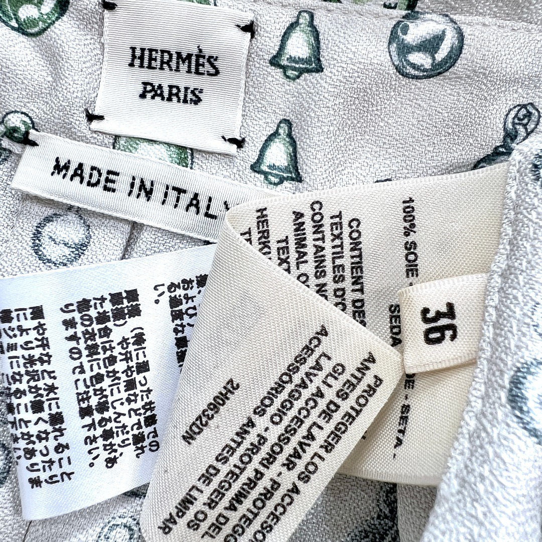HERMES(エルメス)の未使用★HERMES★シルク★Tresor de Medor★ブラウス レディースのトップス(シャツ/ブラウス(長袖/七分))の商品写真