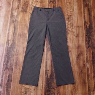 ユニクロ(UNIQLO)のUNIQLO ストレッチパンツ レディース ストレート 64 M グレー QI8(カジュアルパンツ)