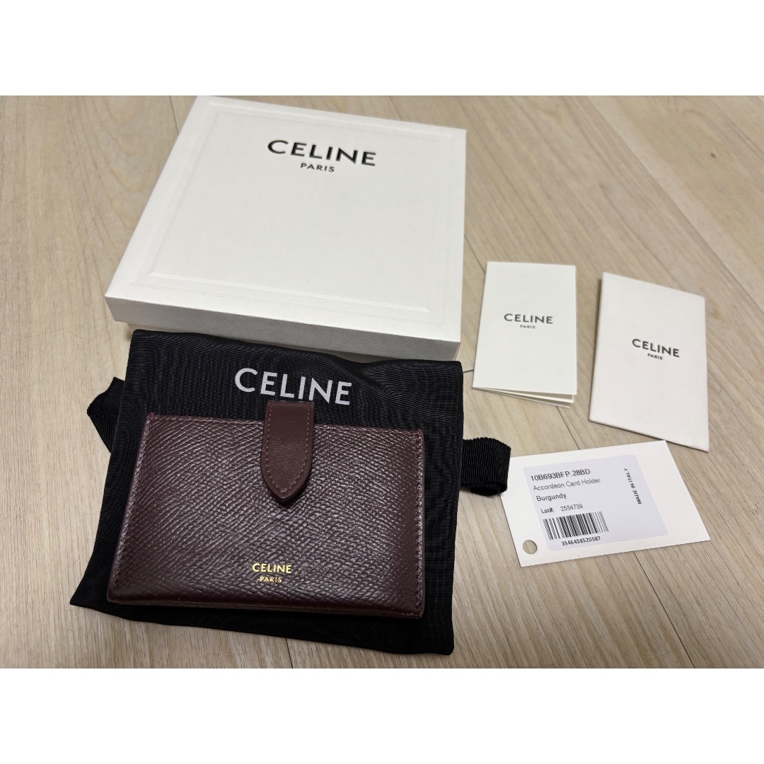 CELINE(セリーヌ)のCELINE カードケース　アコーディオン　バーガンディ レディースのファッション小物(名刺入れ/定期入れ)の商品写真
