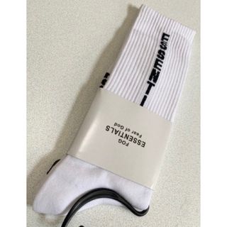 ESSENTIALS fear of god FOG 靴下 ソックス ホワイト(ソックス)