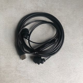 type-c　イヤホン有線　音量調整 　マイク付き　ブラック