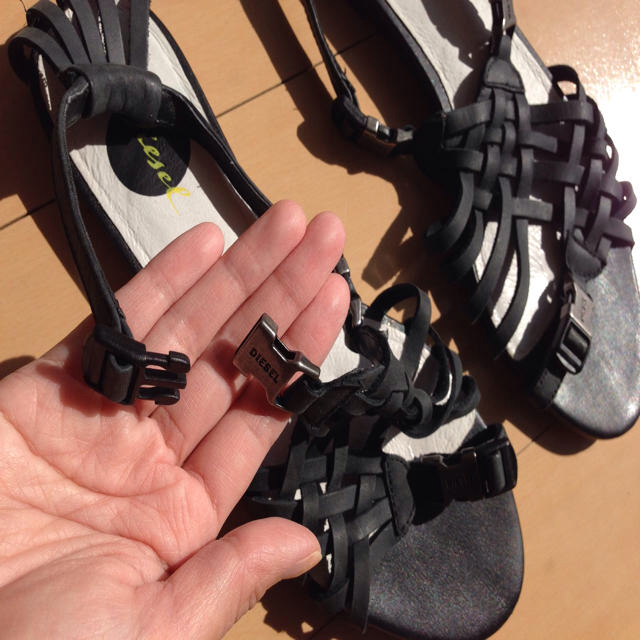 DIESEL(ディーゼル)のdieselディーゼル 黒サンダル36 レディースの靴/シューズ(サンダル)の商品写真