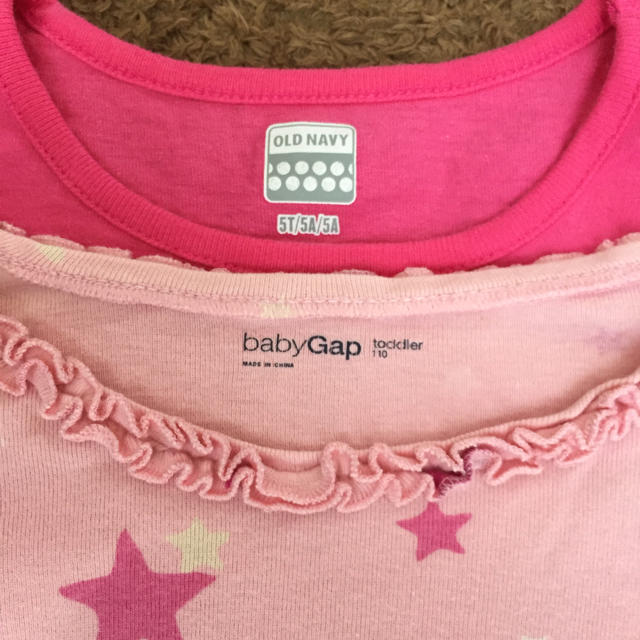 Old Navy(オールドネイビー)のGAP★OLDNAVYロンT2枚セット5T110cm キッズ/ベビー/マタニティのキッズ服女の子用(90cm~)(Tシャツ/カットソー)の商品写真