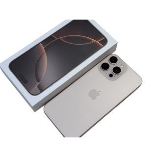 模型　IPhone 16 ProMax モックアップ デザートチタニウム