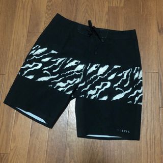 MYSTICミスティック【MOTIF BOARDSHORTS】28インチ 海パン