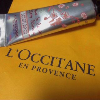 ロクシタン(L'OCCITANE)のソフトハンドクリーム(ネイルケア)