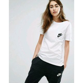 ナイキ(NIKE)の【ラスト1着！】新品 ナイキ 胸ポケット ロゴ 半袖 Tシャツ(Tシャツ(半袖/袖なし))