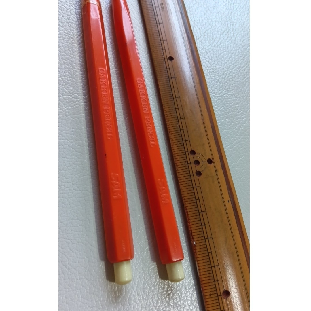 学研(ガッケン)のGakken pencil SAM 芯ホルダー 中古 2個 芯付き  インテリア/住まい/日用品の文房具(ペン/マーカー)の商品写真
