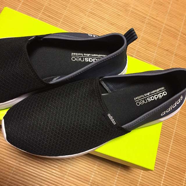 adidas(アディダス)のadidas neo 28.5cm スリッポンタイプ ブラック 美品🖤 メンズの靴/シューズ(スリッポン/モカシン)の商品写真