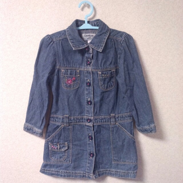 OshKosh(オシュコシュ)のOshkosh♡デニムシャツワンピ90 キッズ/ベビー/マタニティのキッズ服女の子用(90cm~)(その他)の商品写真