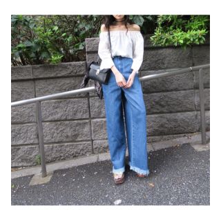 マウジー(moussy)のmoussy wide denim PT❤︎フレア デニム バギーパンツ(デニム/ジーンズ)