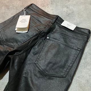 エイチアンドエム(H&M)の新品タグ付き品【＆DENIM by H&M】アンドデニム コーティング加工パンツ(デニム/ジーンズ)