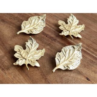 【新品】葉っぱの箸置き(4つ)