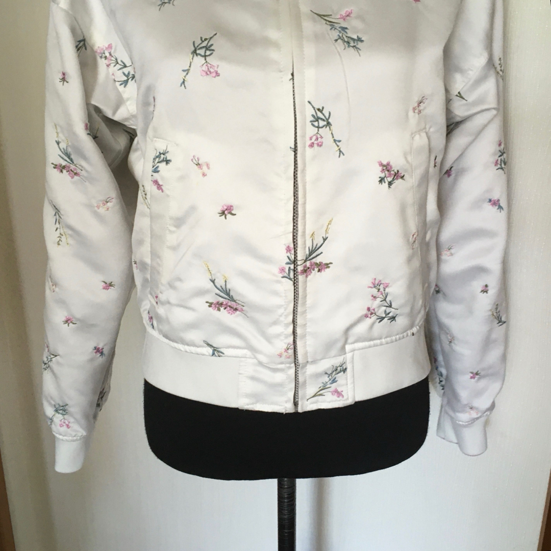 earth music & ecology(アースミュージックアンドエコロジー)のearth music&ecology アウター ブルゾン Fサイズ/USED レディースのジャケット/アウター(ブルゾン)の商品写真