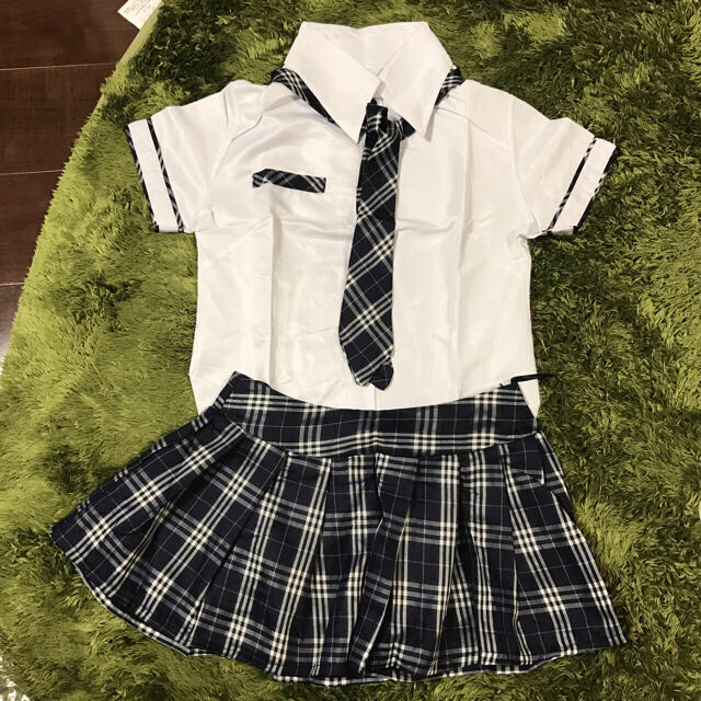 ★値下★新品★コスプレ制服５点セット エンタメ/ホビーのコスプレ(衣装一式)の商品写真