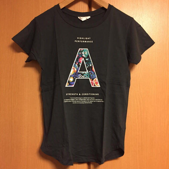 ZARA(ザラ)のナナ様専用 レディースのトップス(Tシャツ(半袖/袖なし))の商品写真