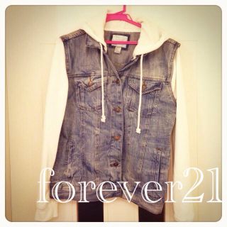 フォーエバートゥエンティーワン(FOREVER 21)のデニム パーカー ジャケット(Gジャン/デニムジャケット)