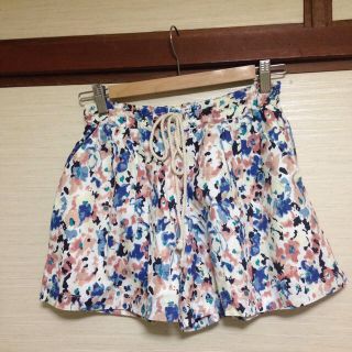 カクタスセポ(cactus..cepo.)の花柄ショーパン(ショートパンツ)