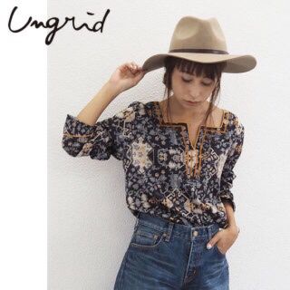 アングリッド(Ungrid)のアングリッド  エンブロイダリーサテンブラウス(シャツ/ブラウス(長袖/七分))