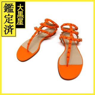 バレンティノ(VALENTINO)のバレンチノ ロックスタッズ フラットサンダル GWS0812 AVPF01 【200】(サンダル)
