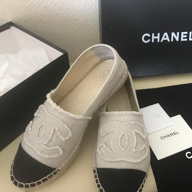 CHANEL(シャネル)の【正規品】シャネル エスパドリーユ 38 レディースの靴/シューズ(スリッポン/モカシン)の商品写真