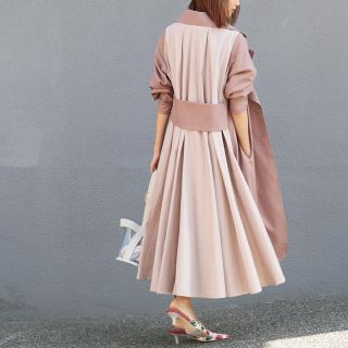 アメリヴィンテージ(Ameri VINTAGE)の本日限定値下げameri vintage OLIVE BACK FRILL JK(トレンチコート)