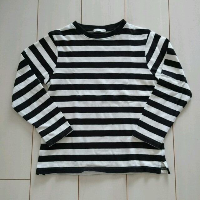 GU(ジーユー)のgu キッズボーダーカットソー キッズ/ベビー/マタニティのキッズ服男の子用(90cm~)(Tシャツ/カットソー)の商品写真