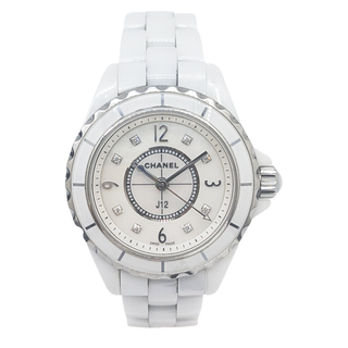 【中古】CHANEL シャネル J12 ホワイト セラミック シェル文字盤 8P ダイヤ 29mm H2570 クォーツ レディース 人気 白 時計 腕時計 ウォッチ クオーツ 電池式 【ブランドギャラリー東心斎橋店】