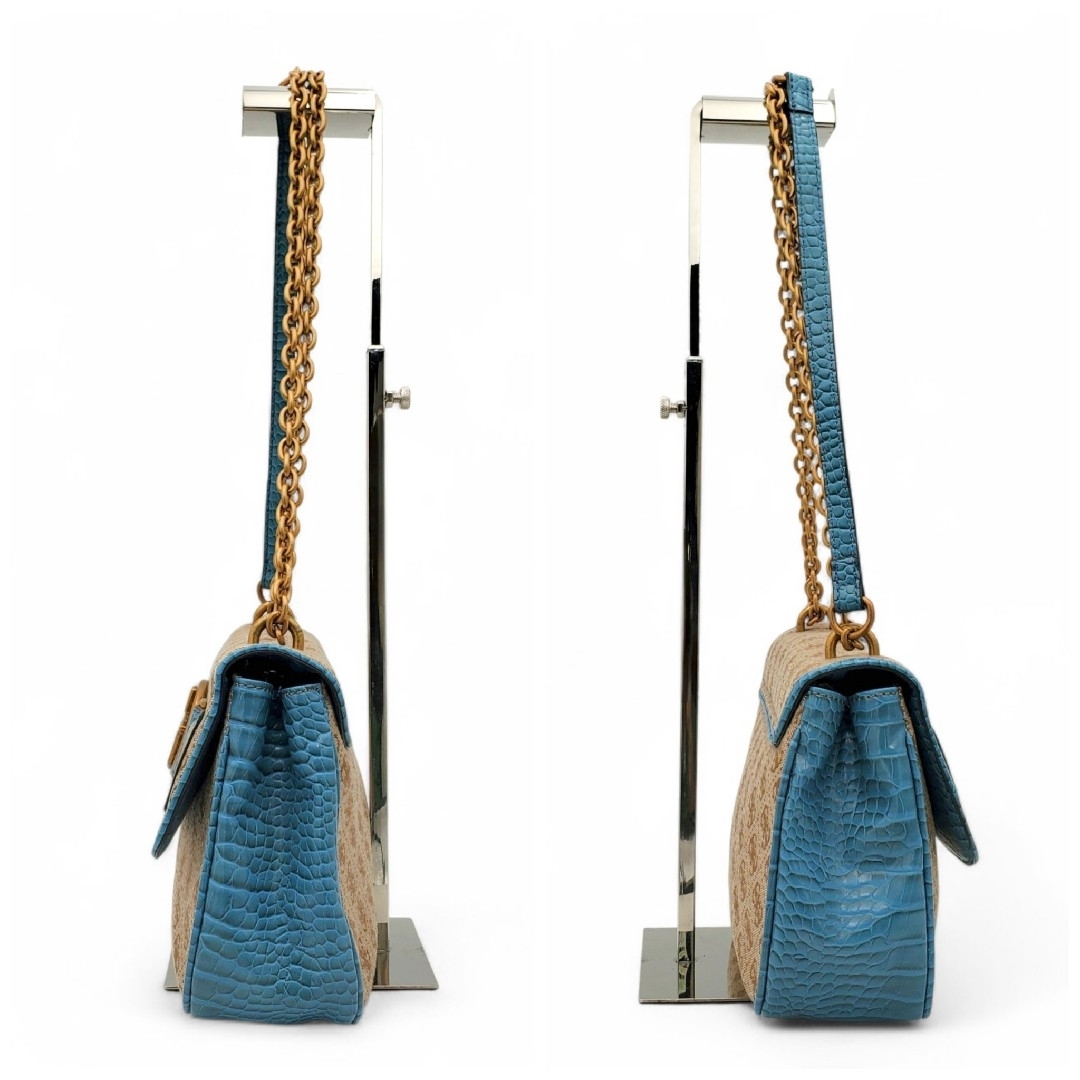 GUESS(ゲス)のGUESS shoulder bag Monogram GLogo y2k レディースのバッグ(ショルダーバッグ)の商品写真