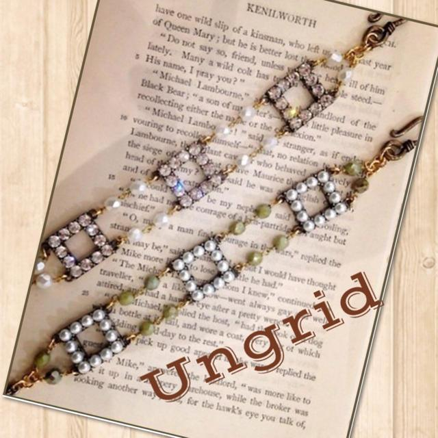 Ungrid(アングリッド)のUngrid☆スクエアフレームブレス レディースのアクセサリー(ブレスレット/バングル)の商品写真