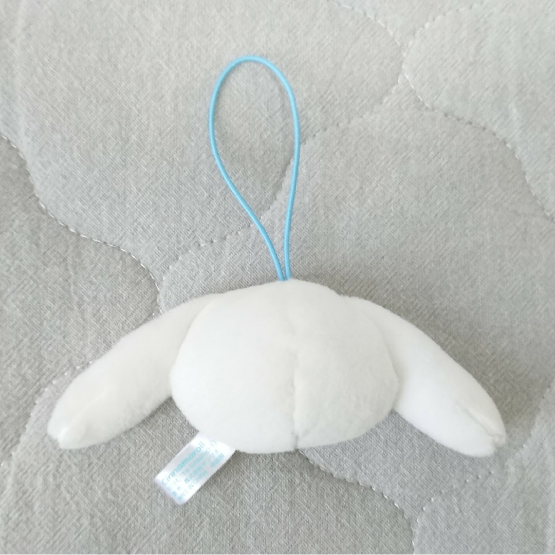 【タグ付き】青リボン シナモロール♡シェルパール マスコット♡キーホルダー エンタメ/ホビーのアニメグッズ(キーホルダー)の商品写真