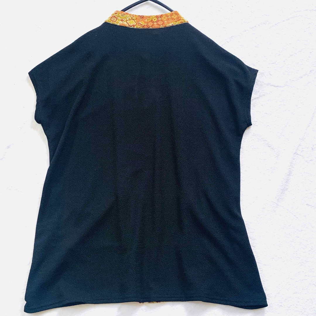 希少✨ ストーム 和柄ベスト 着物風 M-L  黒 前開き レトロ チュニック レディースのトップス(ベスト/ジレ)の商品写真