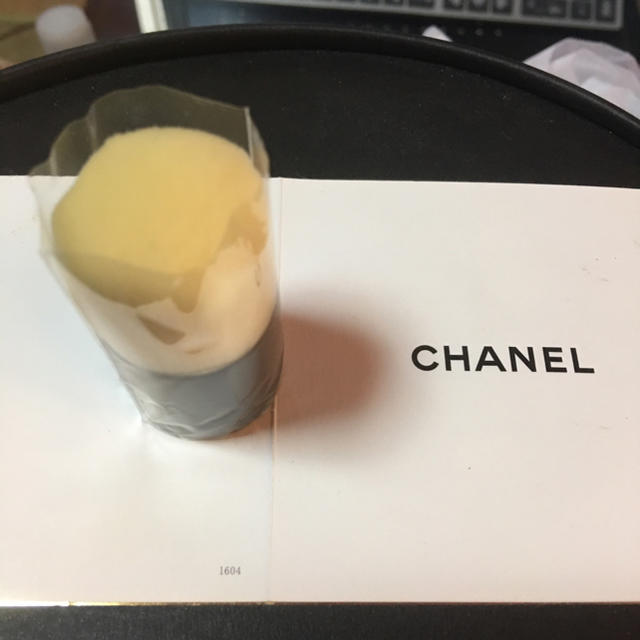 CHANEL(シャネル)の新品未使用 ミニカブキブラシ コスメ/美容のスキンケア/基礎化粧品(フェイスローラー/小物)の商品写真