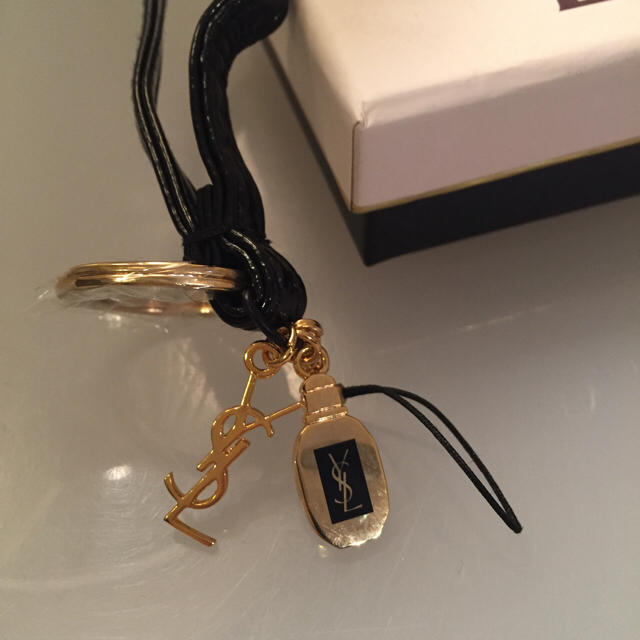 Yves Saint Laurent Beaute - イヴ・サンローラン ノベルティ Yves Saint Laurent Beaute - イヴ・サンローラン ノベルティ
