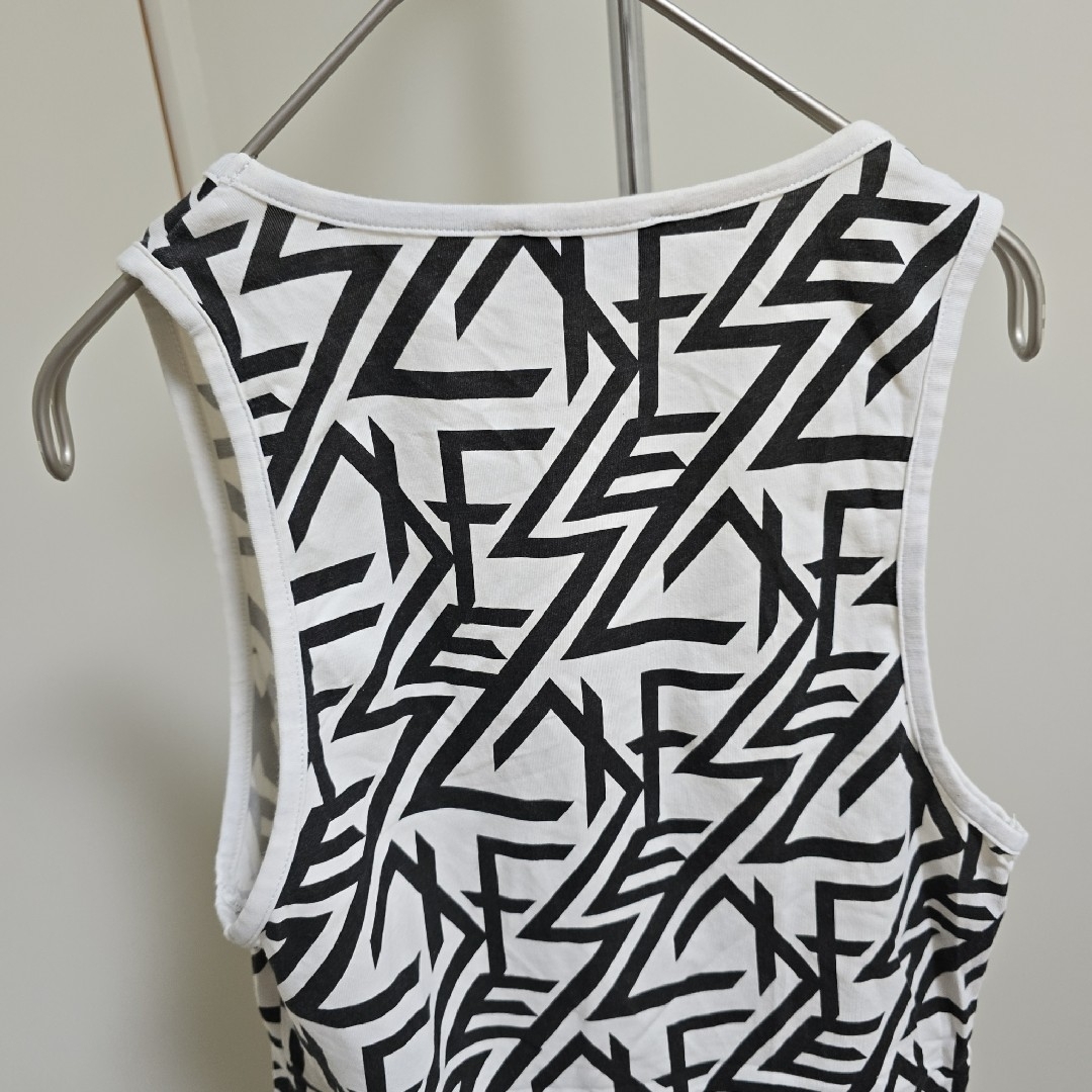DIESEL(ディーゼル)のDIESEL ディーゼル 幾何学模様 タンクトップ レディースのトップス(タンクトップ)の商品写真