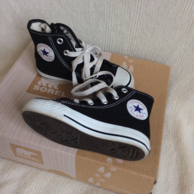 CONVERSE(コンバース)のコンバース ハイカット 黒 16cm キッズ/ベビー/マタニティのキッズ靴/シューズ(15cm~)(スニーカー)の商品写真