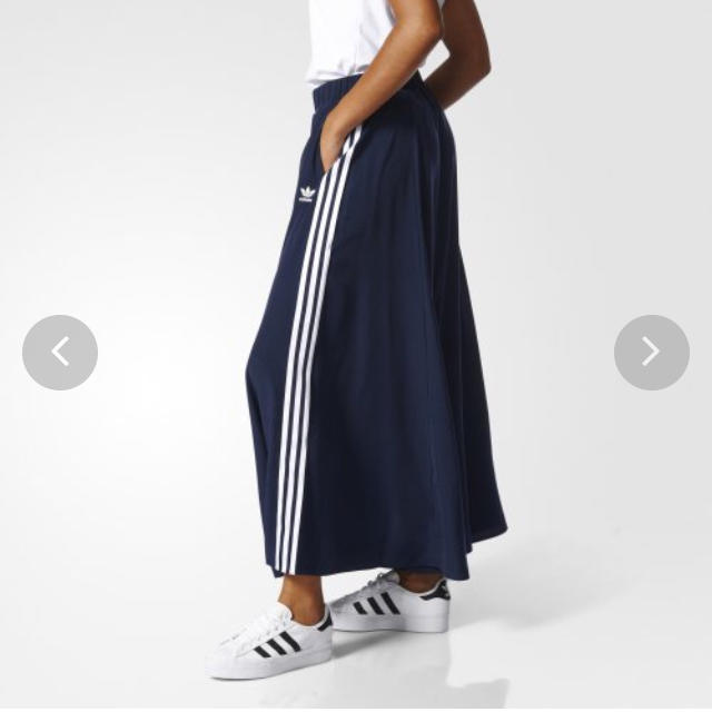 adidas(アディダス)のadidas オリジナルス スカート3 STRIPES LONG SKIRT レディースのスカート(ロングスカート)の商品写真