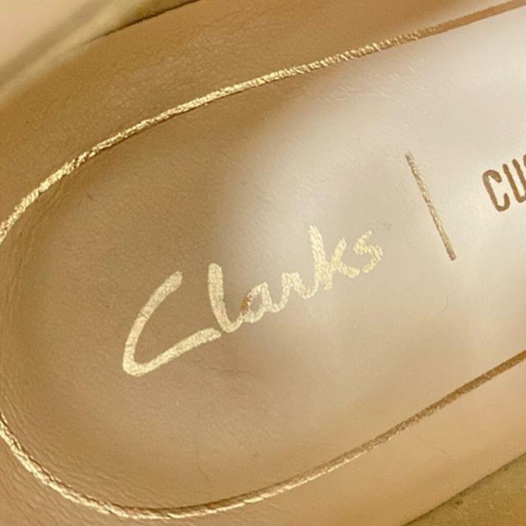Clarks(クラークス)のClarks(クラークス) ショートブーツ 6 D レディース - ブラウン×ダークブラウン サイドゴア レザー レディースの靴/シューズ(ブーツ)の商品写真