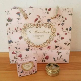 ラデュレ(LADUREE)の《新品》LADUREE リップバーム♪(リップケア/リップクリーム)