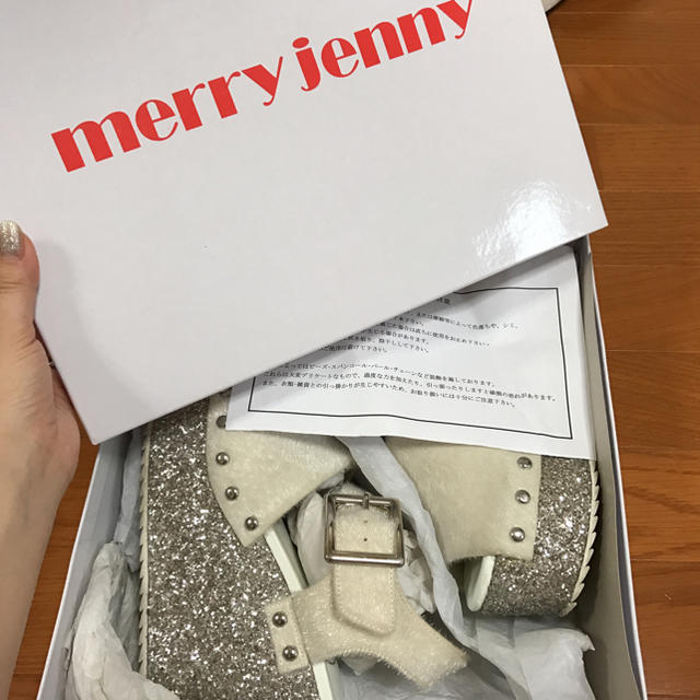 merry jenny(メリージェニー)のハラコライクグリッター厚底サンダル レディースの靴/シューズ(サンダル)の商品写真