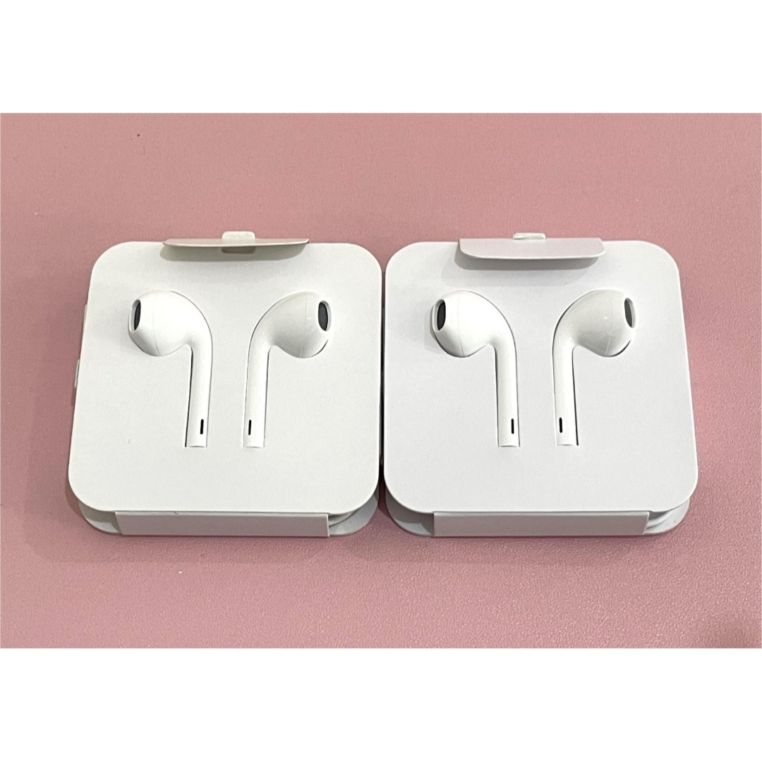 Apple(アップル)の2個セット　iPhone純正 イヤホン ライトニング アップル イヤホン スマホ/家電/カメラのオーディオ機器(ヘッドフォン/イヤフォン)の商品写真