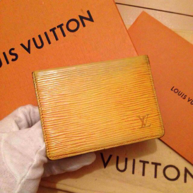 LOUIS VUITTON(ルイヴィトン)の❣️中綺麗 正規品 ルイヴィトン パスケース❣️ レディースのファッション小物(名刺入れ/定期入れ)の商品写真