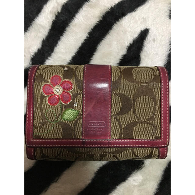 COACH(コーチ)の☆中古☆ COACH二つ折り/L字ファスナー/シグネチャー 花柄  レディースのファッション小物(財布)の商品写真