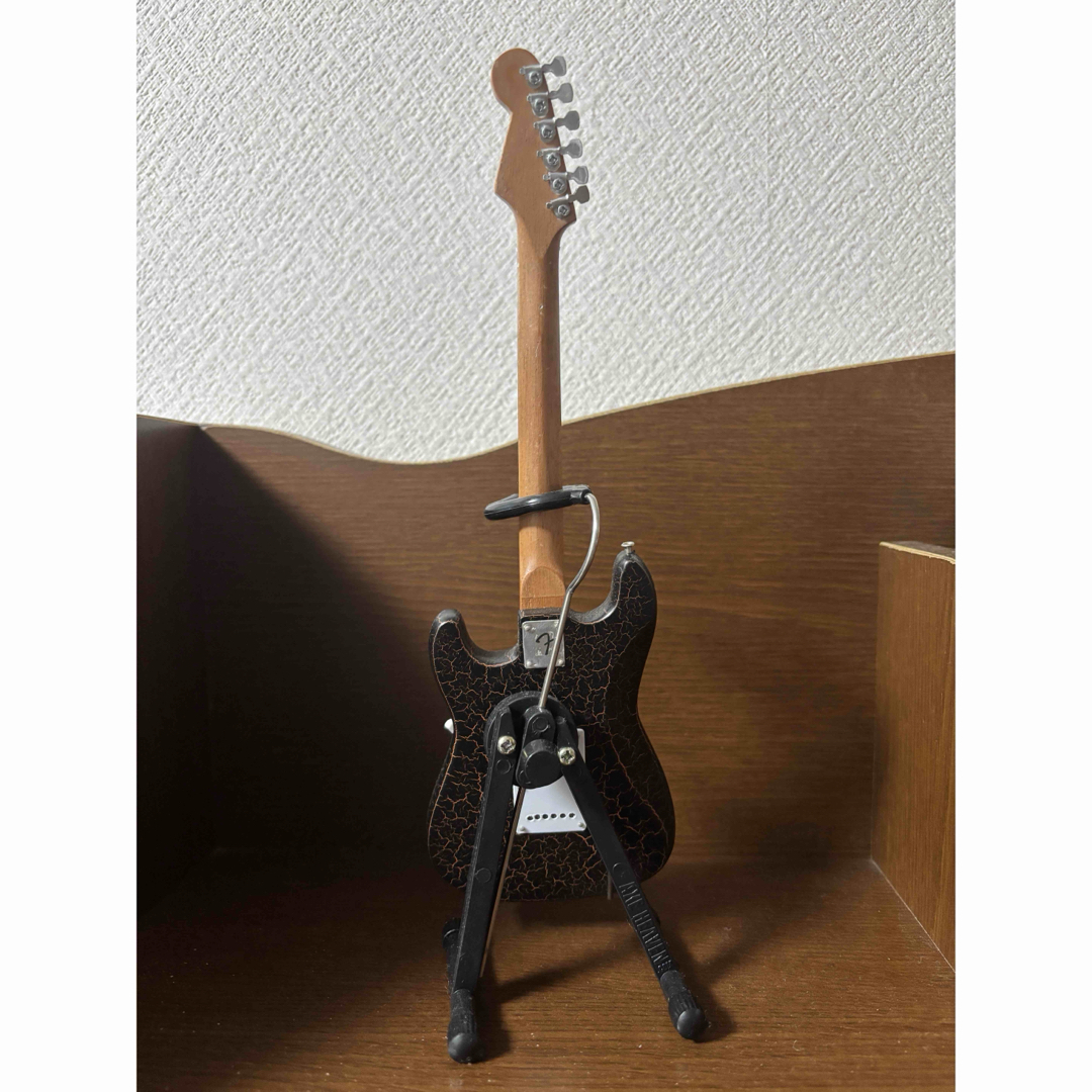 Fender(フェンダー)のフェンダー  STRATOCASTERミニチュア楽器 エンタメ/ホビーのフィギュア(その他)の商品写真