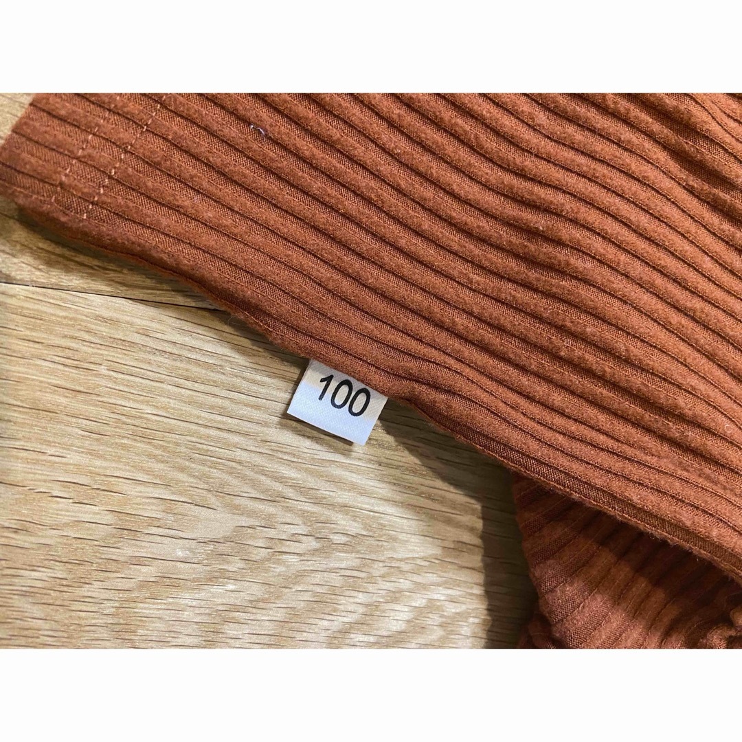 【美品】キッズ タートルネック ブラウン 100cm キッズ/ベビー/マタニティのキッズ服男の子用(90cm~)(Tシャツ/カットソー)の商品写真