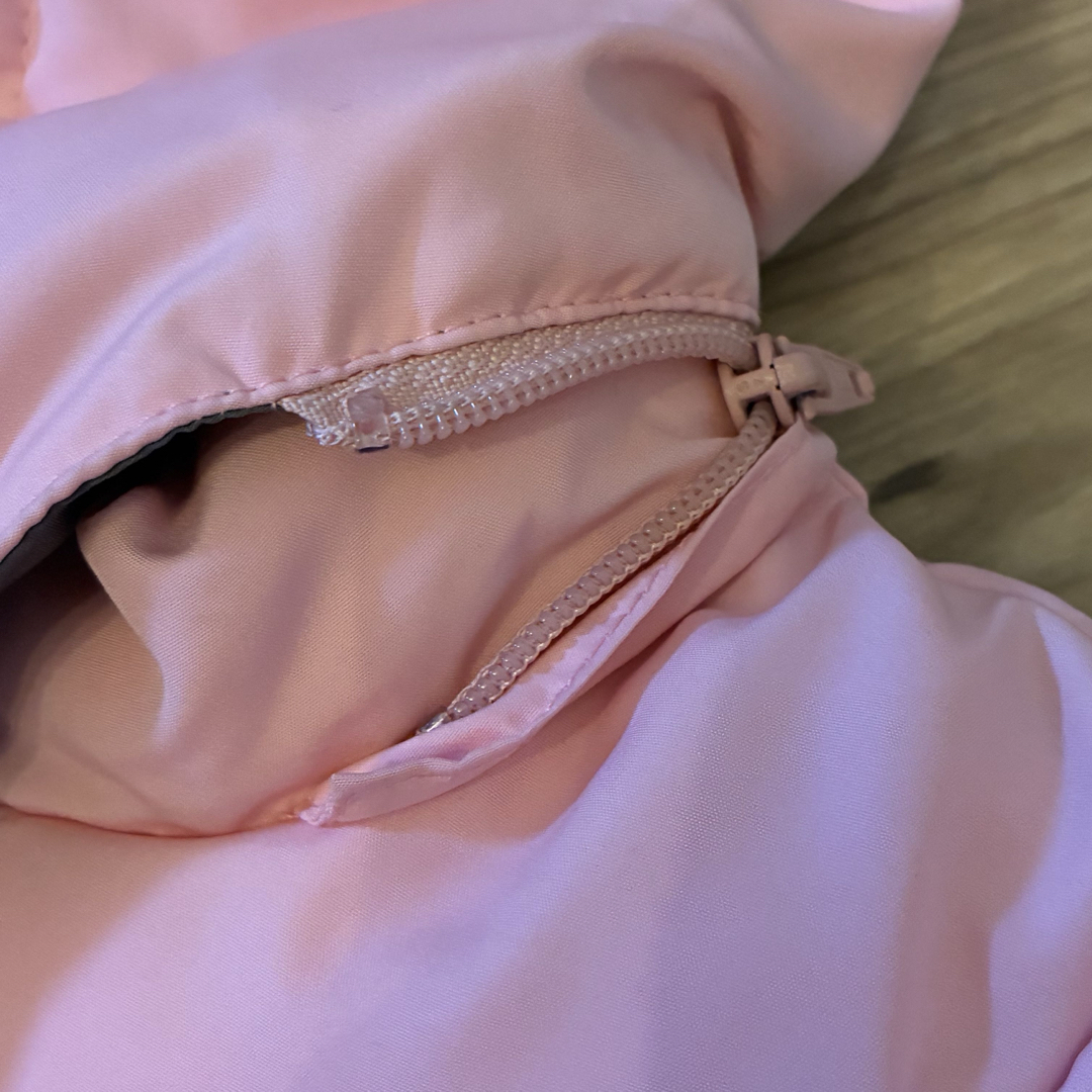 BeBe(ベベ)のBeBeリバーシブルアウター キッズ/ベビー/マタニティのキッズ服女の子用(90cm~)(ジャケット/上着)の商品写真