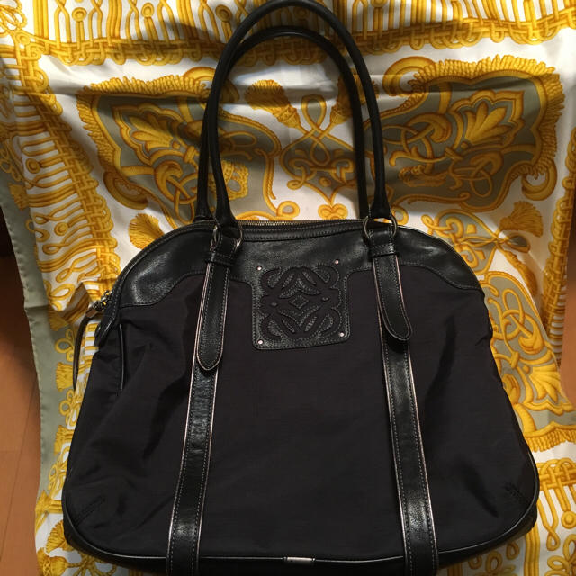 LOEWE(ロエベ)のロエベ バック 美品 レディースのバッグ(トートバッグ)の商品写真